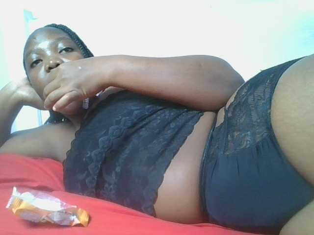 Sexyicey live cam on BongaCams