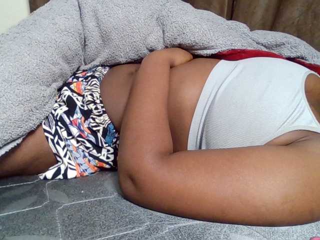 Sexyicey live webcam show