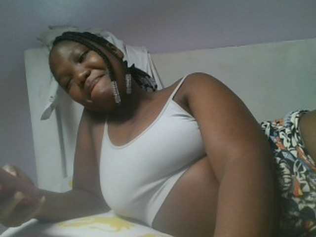 Sexyicey live cam on BongaCams