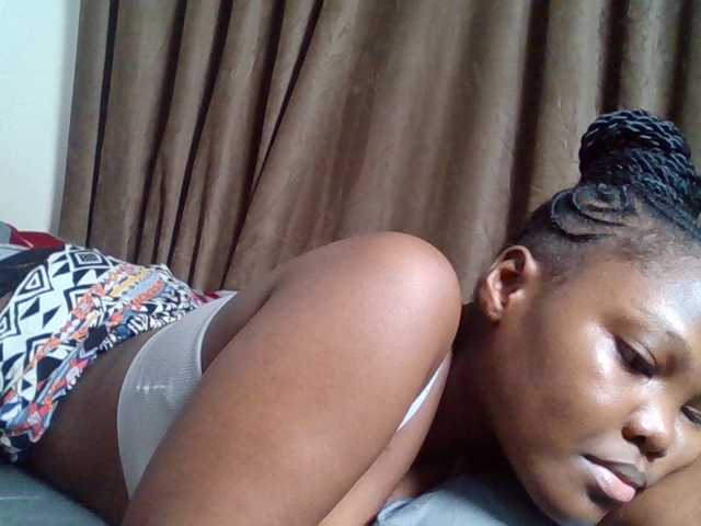 Sexyicey live cam preview