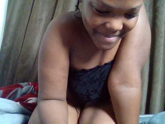 Sexyicey live cam preview