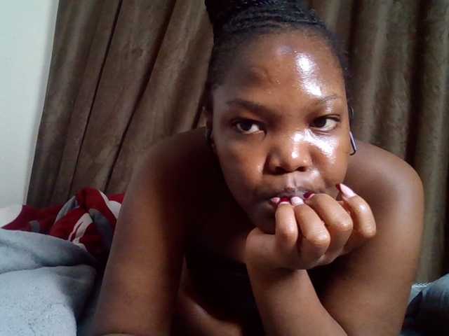 Sexyicey live cam preview