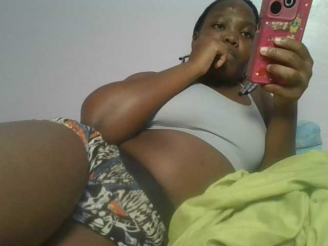 Sexyicey live cam on BongaCams