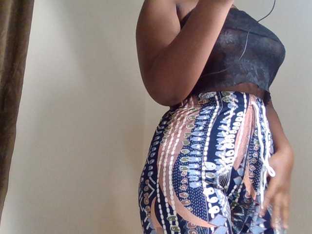 Sexyicey live cam on BongaCams
