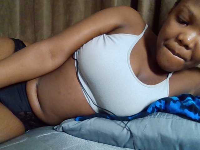 Sexyicey live cam on BongaCams
