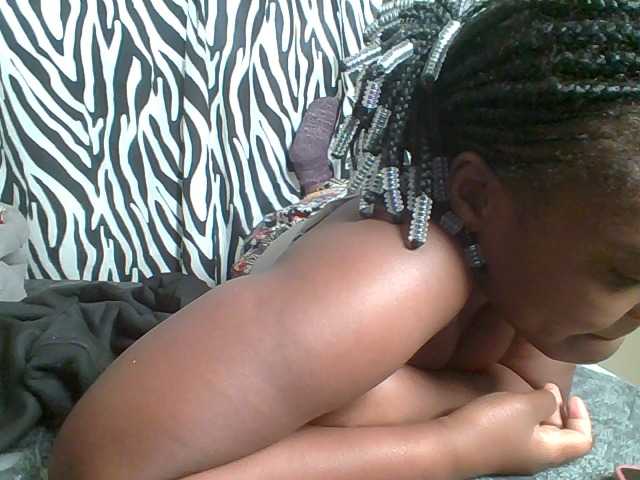 Sexyicey live cam on BongaCams