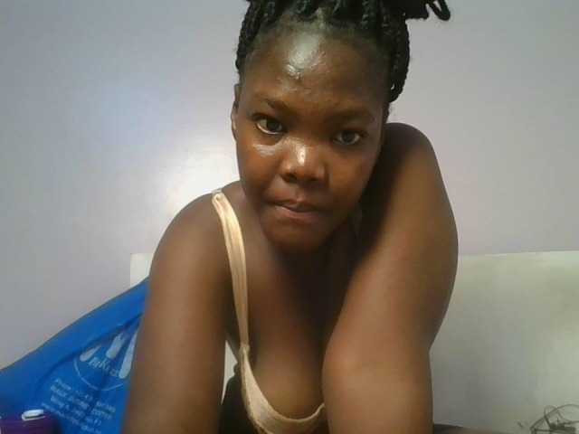Sexyicey webcam