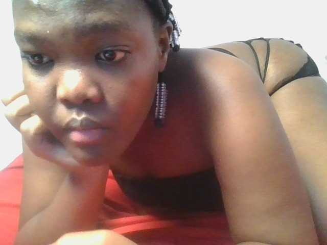 Sexyicey live cam on BongaCams
