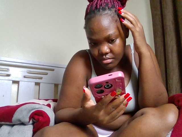 Sexyicey live cam on BongaCams