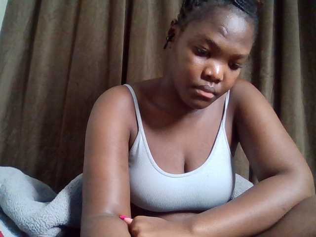 Sexyicey live cam on BongaCams