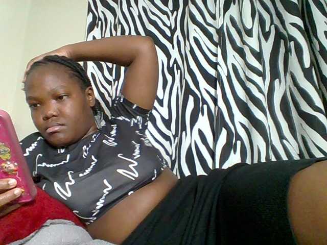 Sexyicey live cam on BongaCams