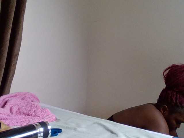 Sexyicey live cam on BongaCams