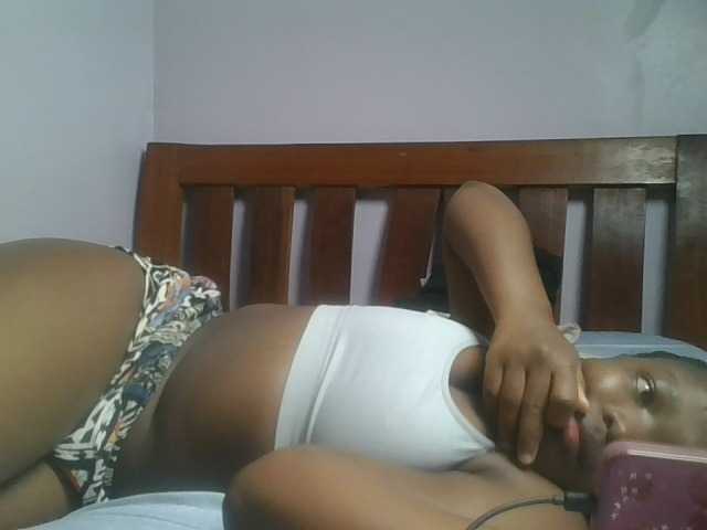 Sexyicey live cam on BongaCams
