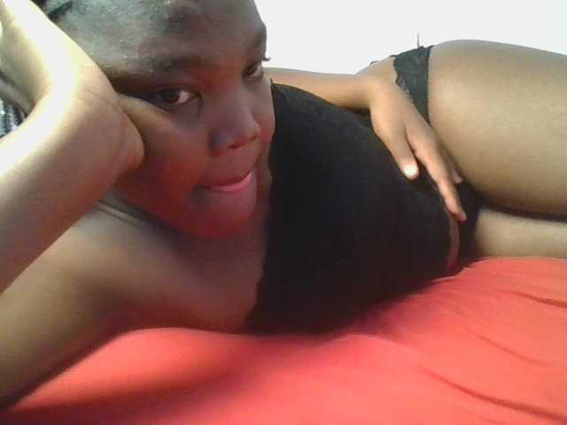 Sexyicey live cam on BongaCams