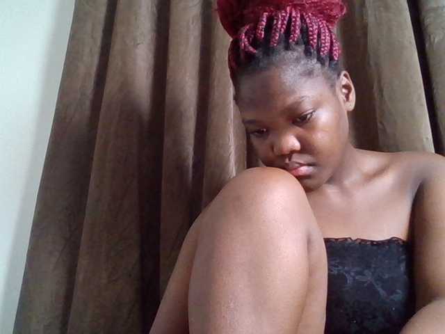 Sexyicey live cam on BongaCams