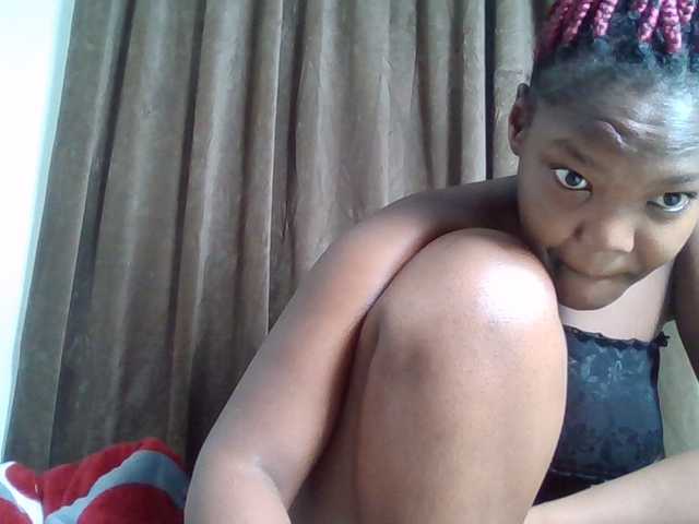 Sexyicey live cam on BongaCams