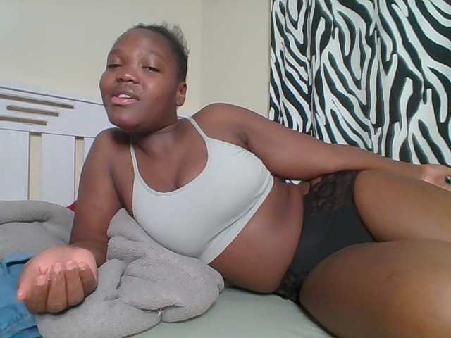 Sexyicey live cam on BongaCams