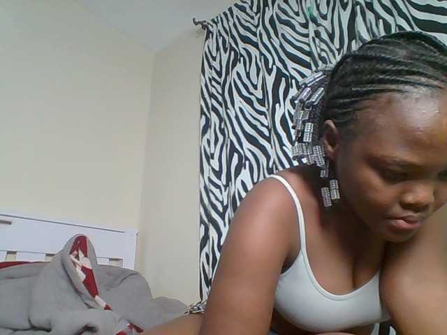 Sexyicey live cam on BongaCams