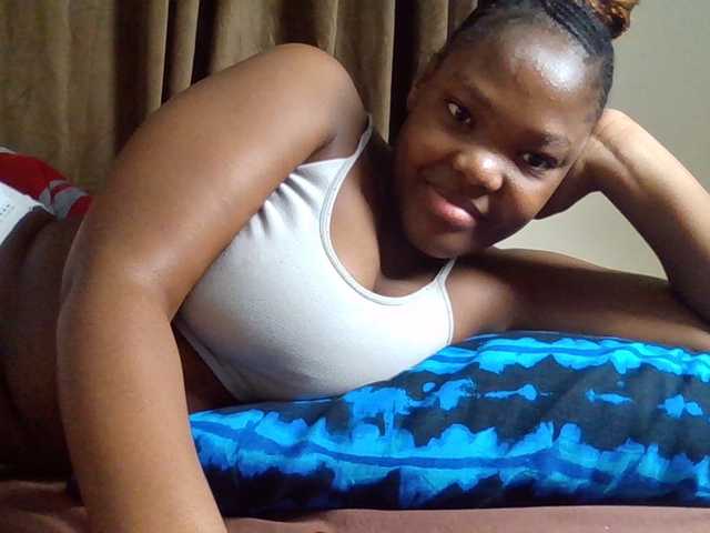 Sexyicey live cam on BongaCams