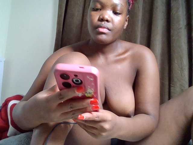 Sexyicey live cam on BongaCams