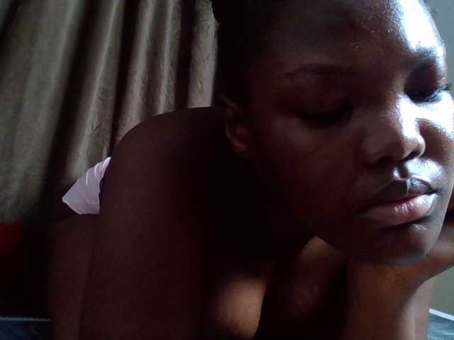 Sexyicey live cam preview