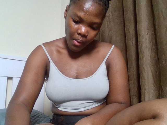 Sexyicey live cam on BongaCams