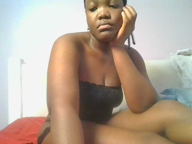 Sexyicey live cam on BongaCams