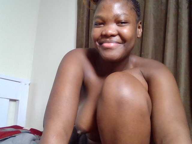 Sexyicey live cam on BongaCams
