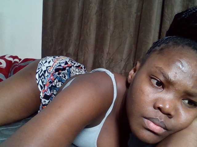 Sexyicey live webcam show