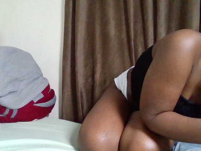Sexyicey live cam on BongaCams