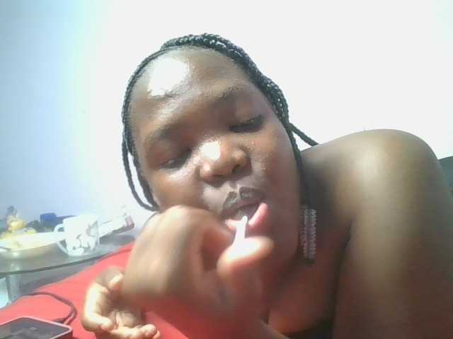 Sexyicey live cam on BongaCams