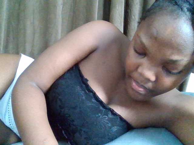 Sexyicey live cam on BongaCams