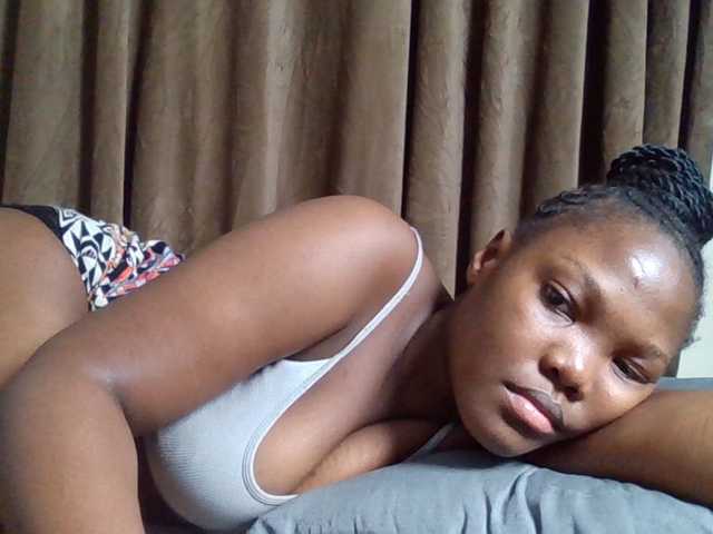 Sexyicey live cam on BongaCams