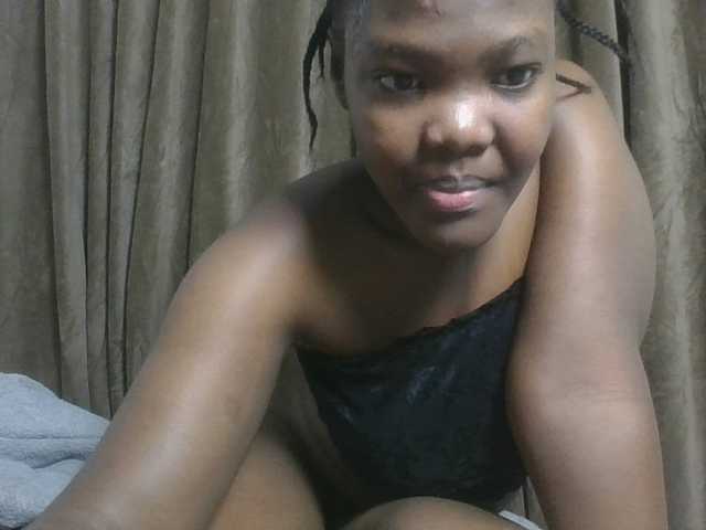Sexyicey live cam on BongaCams