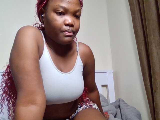 Sexyicey live cam on BongaCams