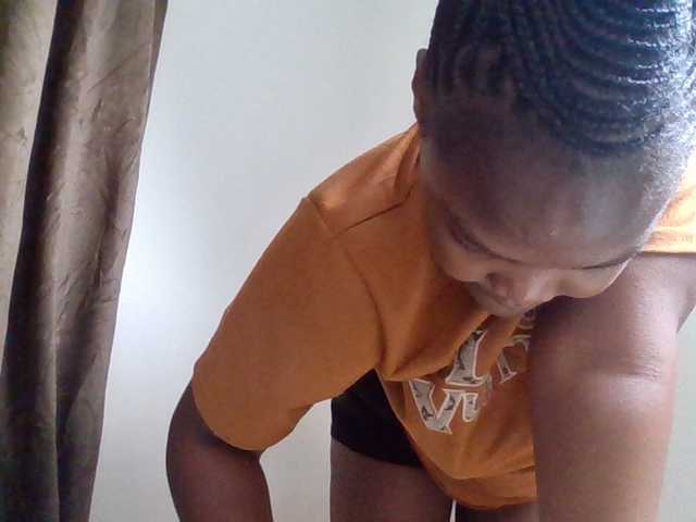 Sexyicey live cam on BongaCams