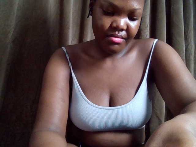 Sexyicey live cam preview