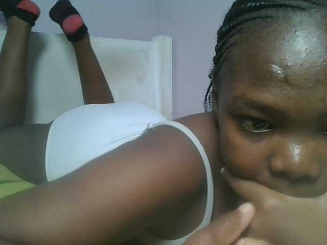 Sexyicey live cam on BongaCams