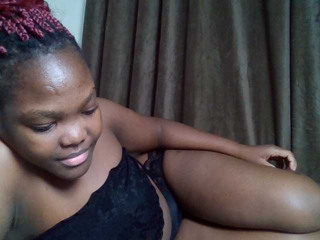 Sexyicey live cam on BongaCams
