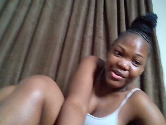 Sexyicey live cam on BongaCams