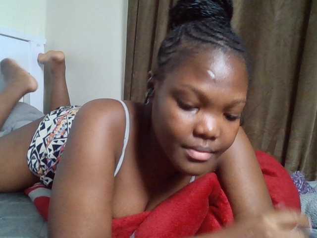 Sexyicey, live now on BongaCams