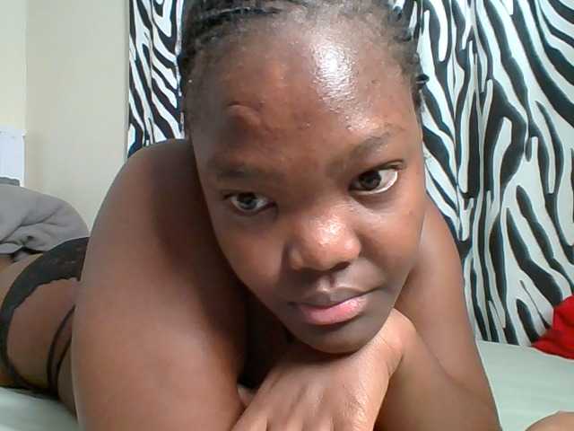Sexyicey live cam on BongaCams