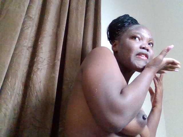 Sexyicey live cam on BongaCams