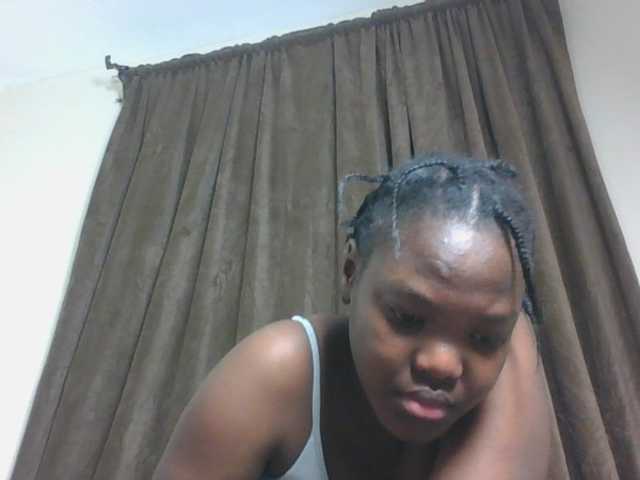 Sexyicey live cam on BongaCams