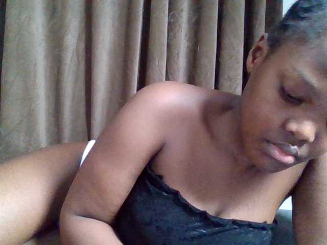 Sexyicey live cam on BongaCams