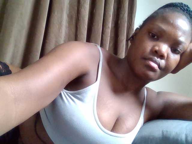 Sexyicey live cam on BongaCams