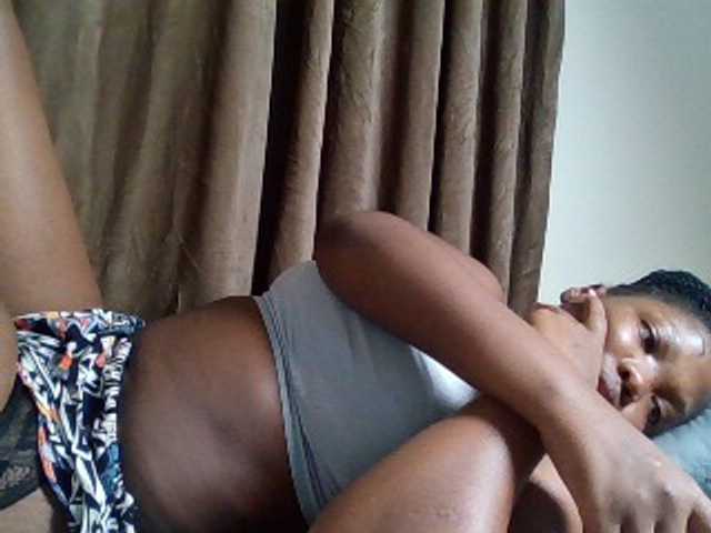 Sexyicey, en directo ahora en BongaCams