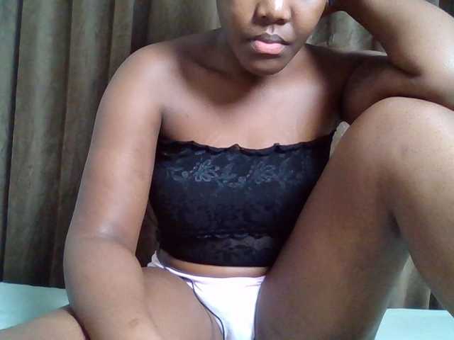 Sexyicey live cam on BongaCams