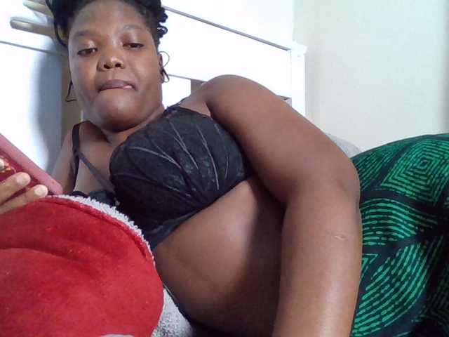Sexyicey live webcam show