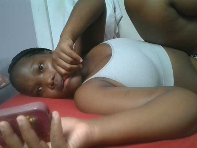 Sexyicey live cam on BongaCams